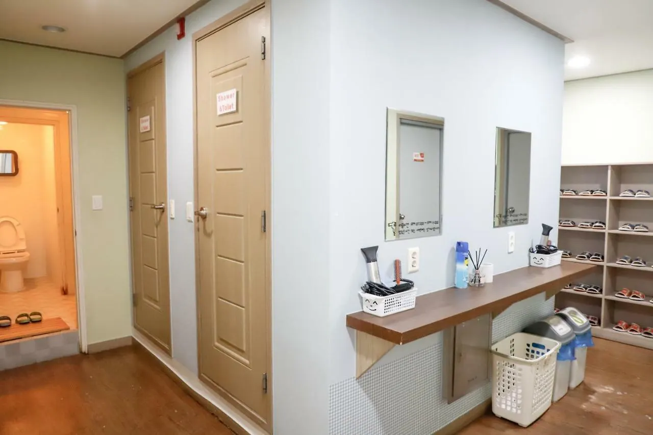 Guest house Busan Sukbak Dot Com Guesthouse